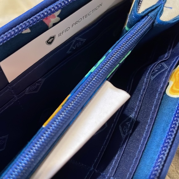 Vera Bradley RFID Wallet - Picture 7 of 7